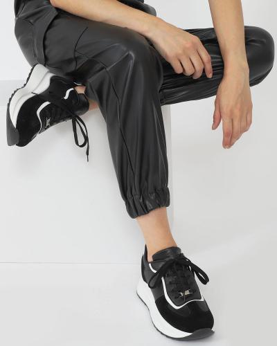 Black sports shoes - sneakers 2