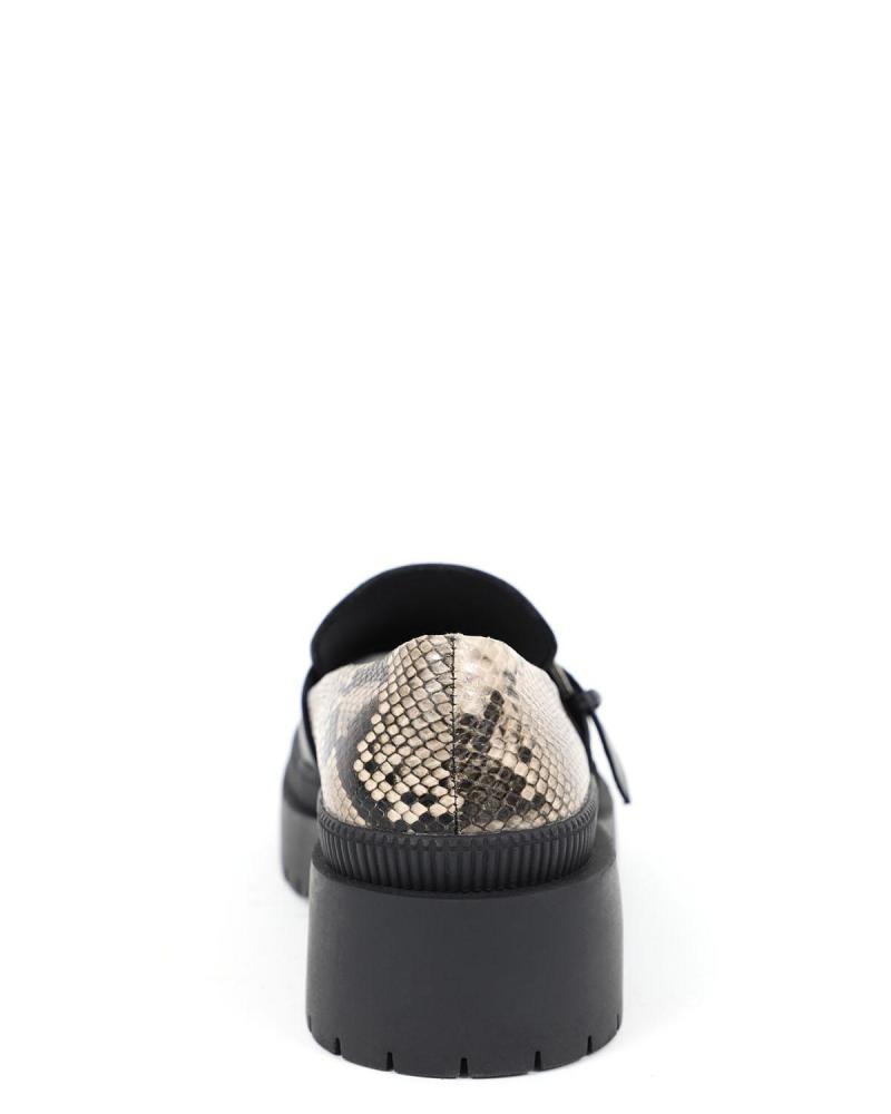 Black mocassins Black mocassins