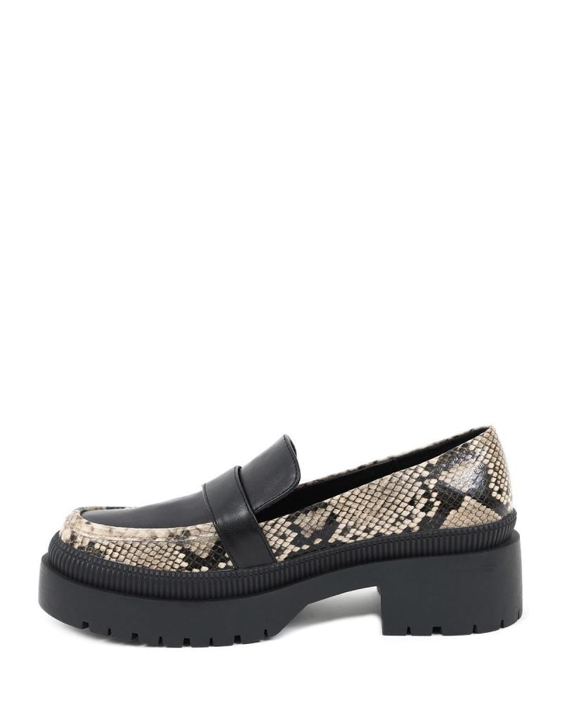 Black mocassins Black mocassins