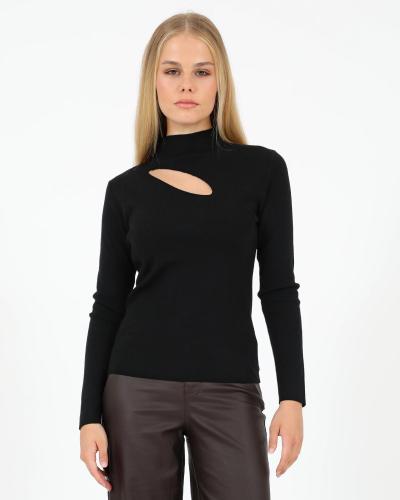 Black pullover 2